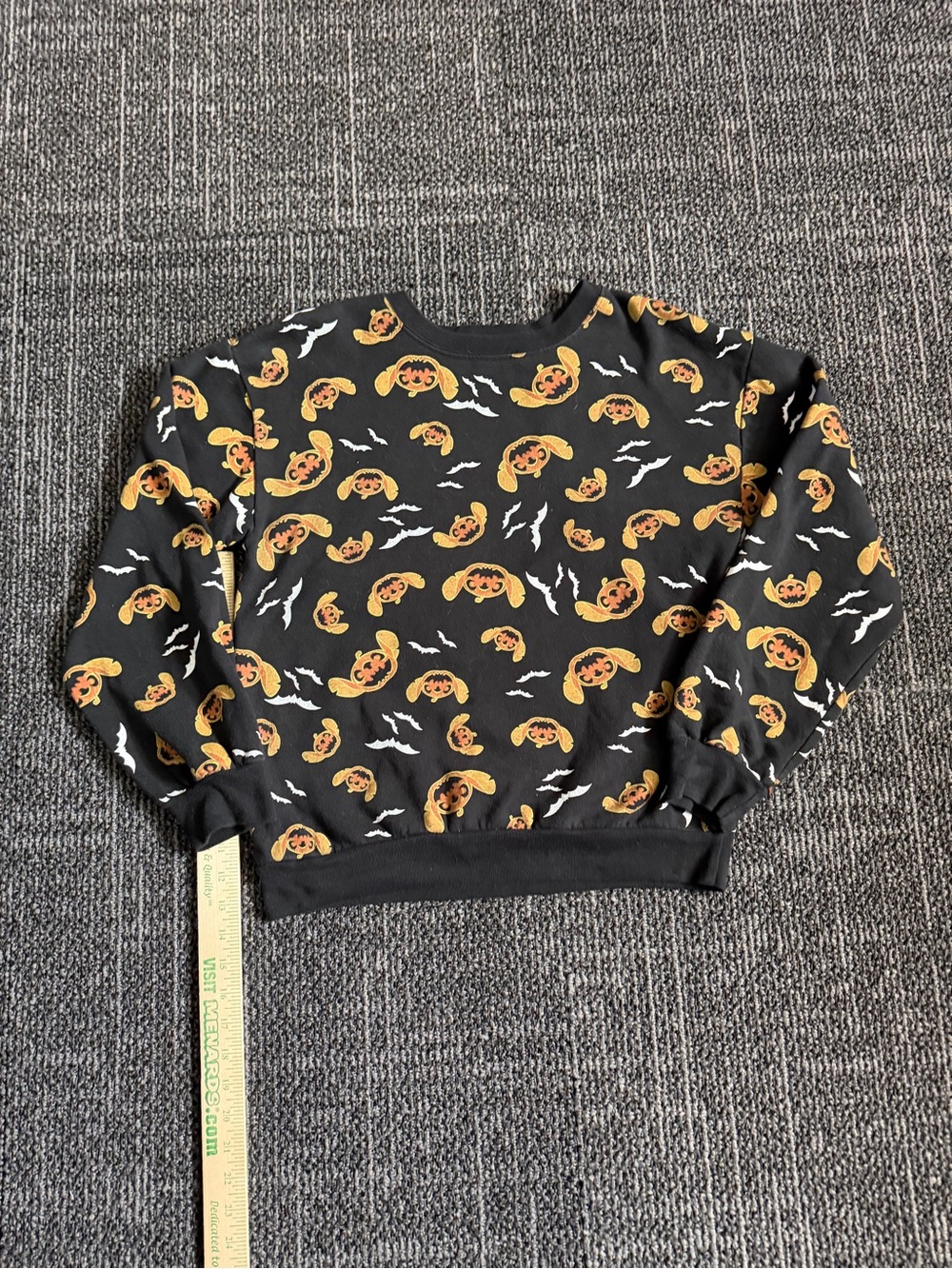 Disney's Stitch Halloween Sweatshirt M 7/9